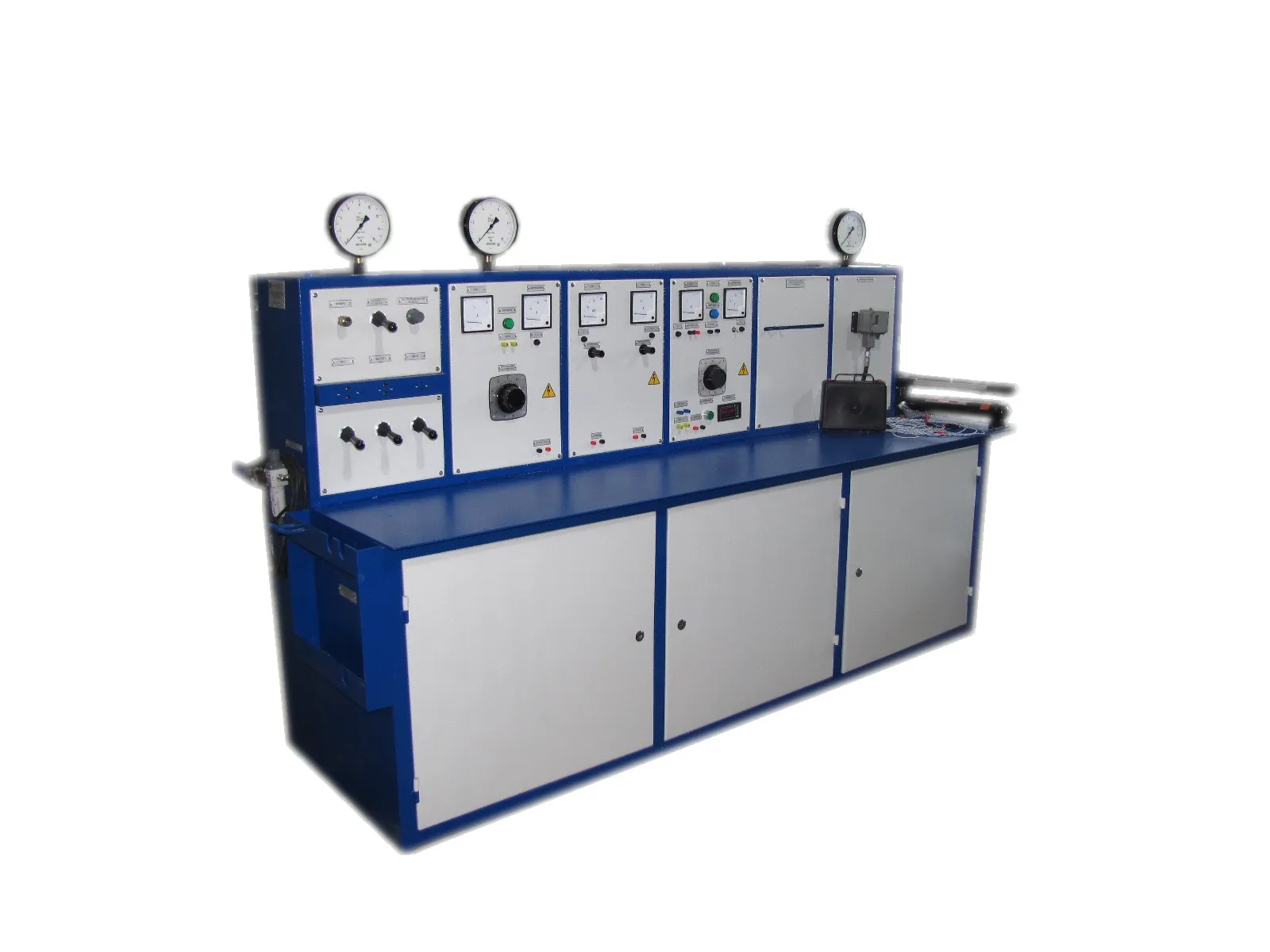 Стенд для проведения испытаний электропневматических аппаратов тепловозов СТ.441462.505