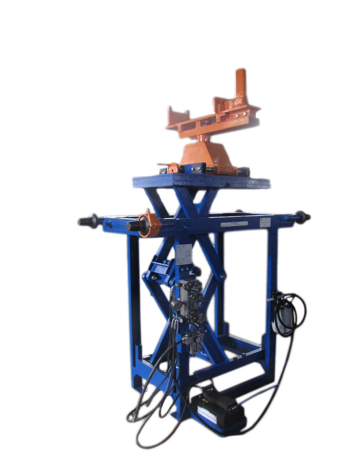 Установка для снятия и постановки поглощающих аппаратов СТ.441439.206