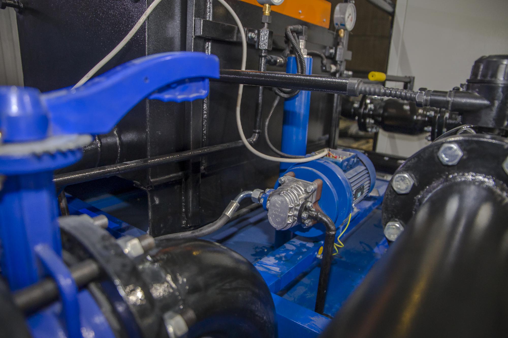 Автоматизированный стенд для испытания масляных насосов СТ.441429.308