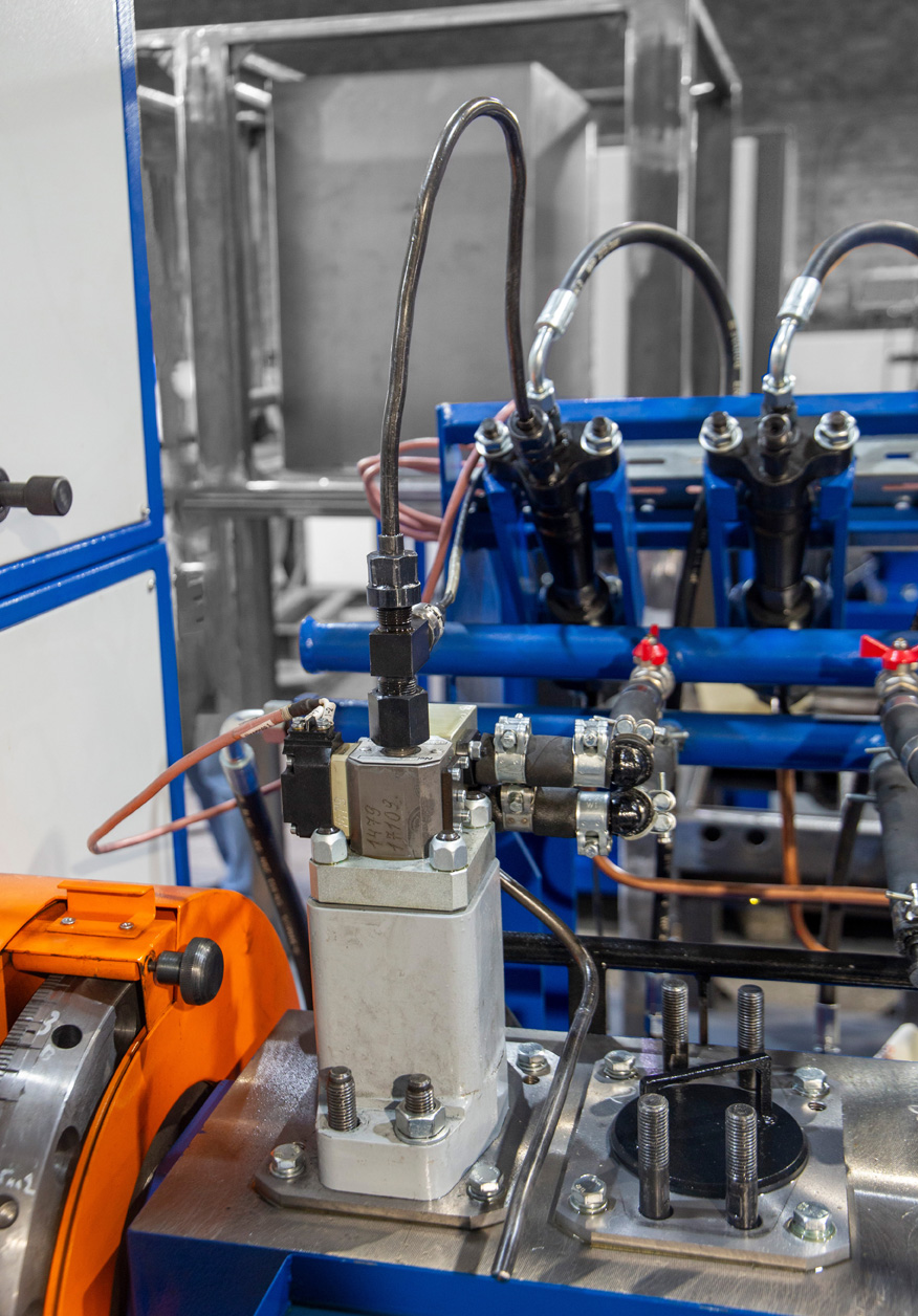 Автоматизированный стенд испытания электроуправляемых топливных насосов высокого давления дизеля Д49 на 4 насоса (типа 6этн.04.00.000) СТ.441439.103Э